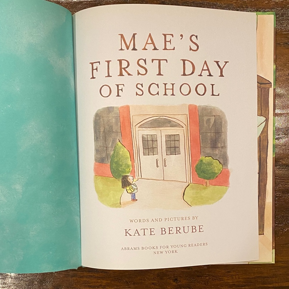 5 /$10 Kids Picture Book | Mae's First Day of School: A Picture Book